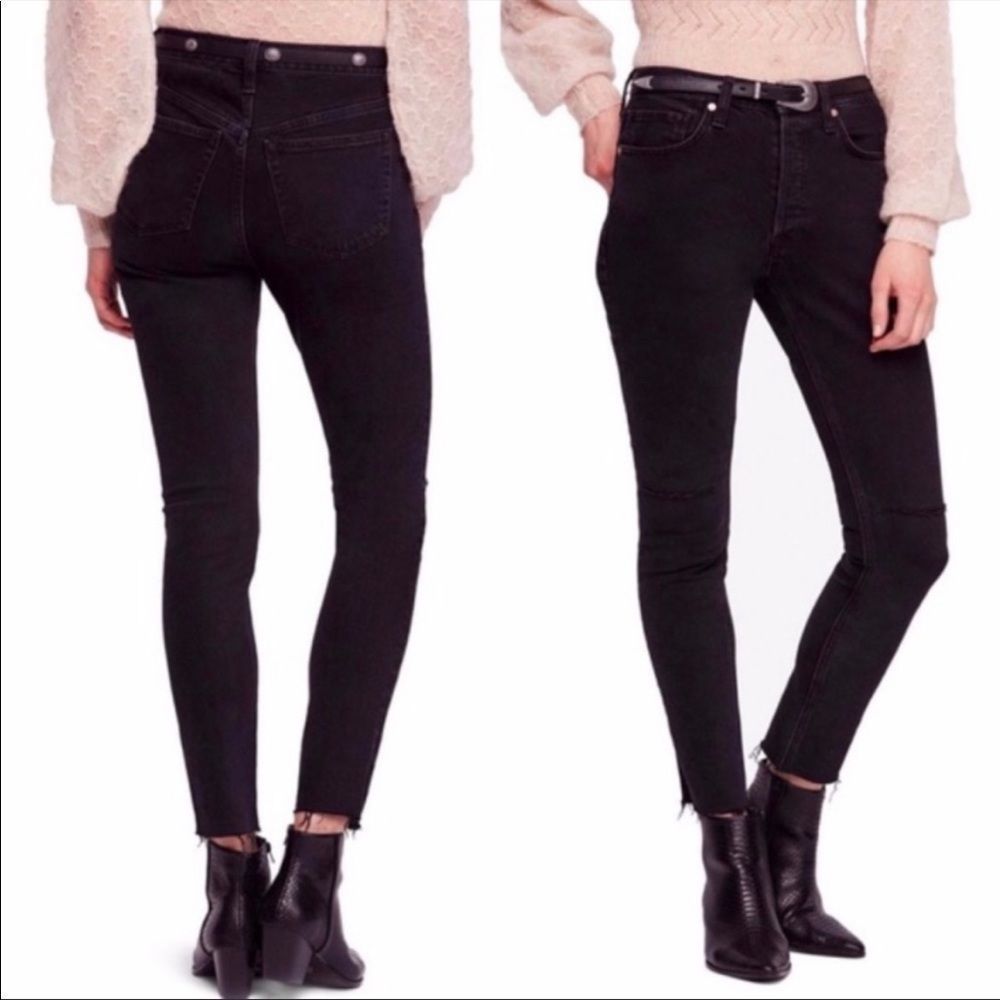 FREE PEOPLE JEANS distressed black - raw hem - button fly - mid rise - size 27